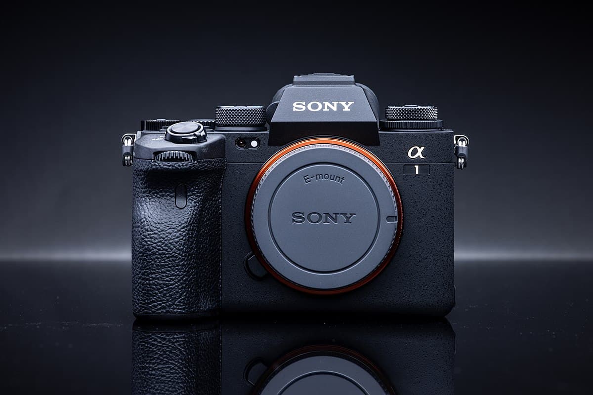 Cover Image for Sony Alpha A1, a premium mirrorless flagship for professionals